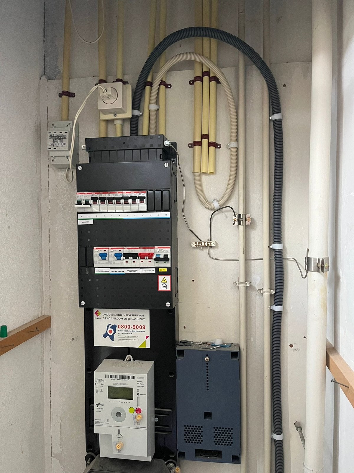 Ervaren en gediplomeerd elektricien voor al uw elektraklusse, Verzenden, Nieuw, Overige typen