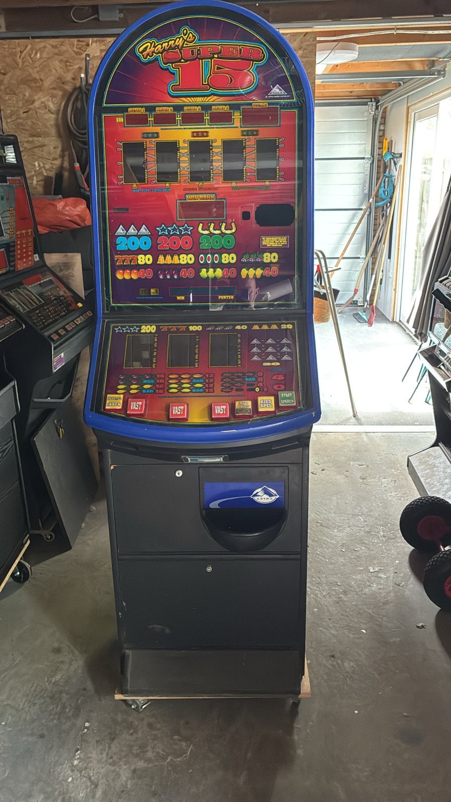 Harry's Super 15 fruitautomaat, Verzamelen, Automaten | Gokkasten en Fruitautomaten, Overige munten, Ophalen, Gebruikt