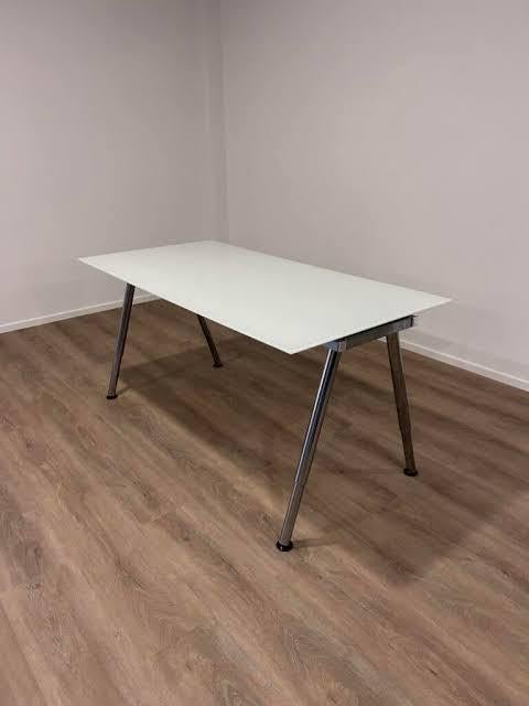 IKEA bureau GALANT 160x80, hoogte verstelbaar, Ophalen, 50 tot 100 cm, Zo goed als nieuw, 150 tot 200 cm