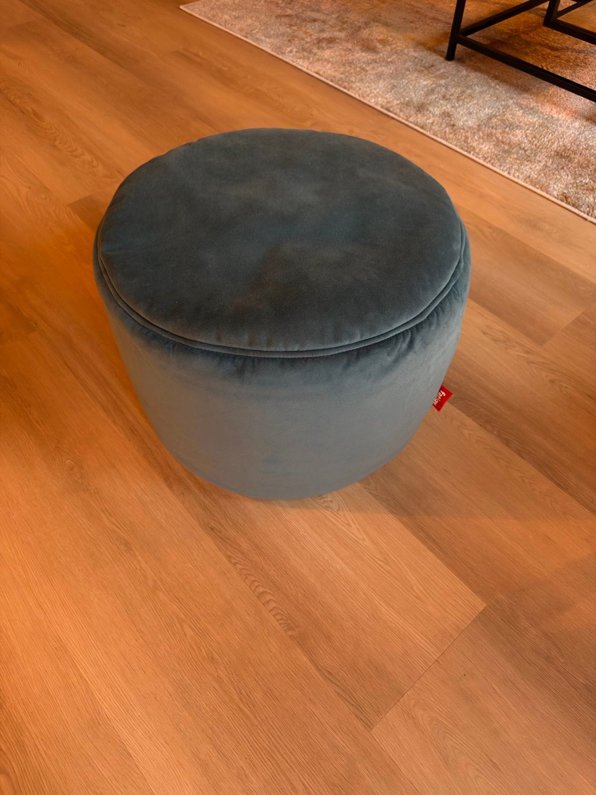Fatboy poef velvet blauw 50cm - Zo goed als nieuw, Ophalen, Rond, Zo goed als nieuw, Stof