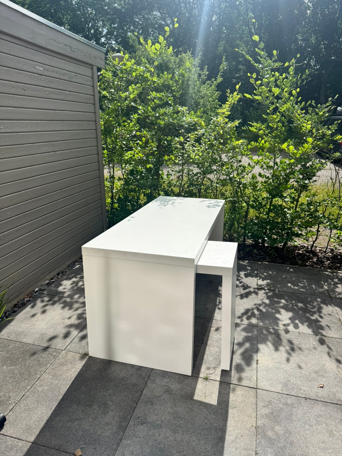 wit bureau met uitschuifbaar element, Huis en Inrichting, Bureaus, Ophalen, Gebruikt, Computerbureau, Hout
