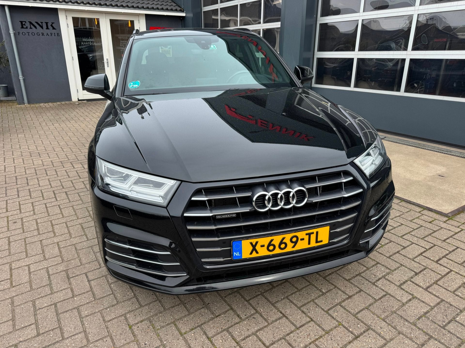 Audi Q5 55 TFSI e quattro Competition S-Line / 367PK / Lucht, Auto's, Audi, 4 cilinders, Leder en Stof, Zwart, Plug-in hybride