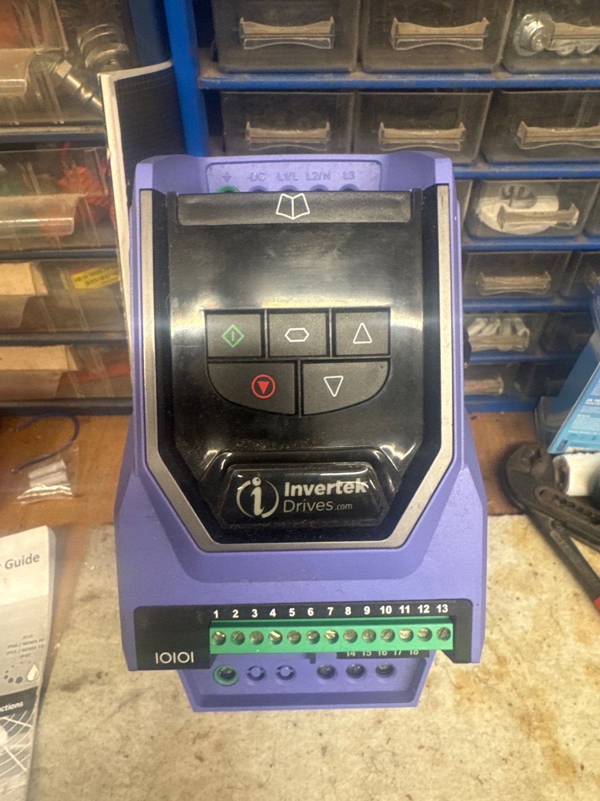 Invertek Optidrive HVAC frequentieregelaar 2.2kW, Hobby en Vrije tijd, Elektronica-componenten, Ophalen