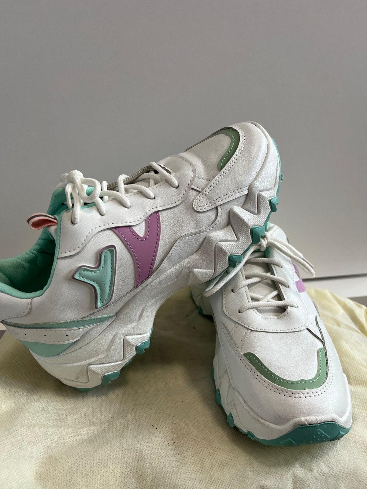Schoenen, Kleding | Dames, Schoenen, Ophalen of Verzenden, Nieuw, Sneakers of Gympen