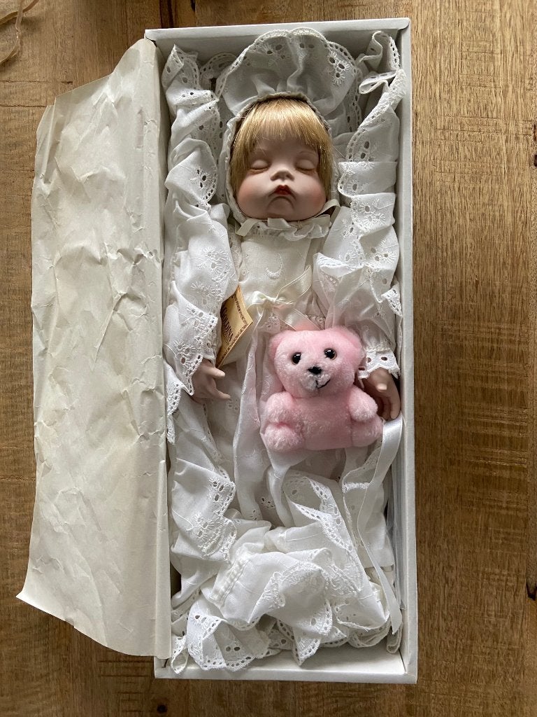 Porseleinen pop “Stéphanie” uit Goldina Art Collection, Ophalen of Verzenden, Zo goed als nieuw, Pop