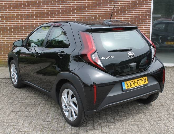 TOYOTA Aygo X 1.0 VVT-i MT 72pk Play -Automaat-carplay-camer, Auto's, Dealer onderhouden, Stof, Gebruikt, Euro 6