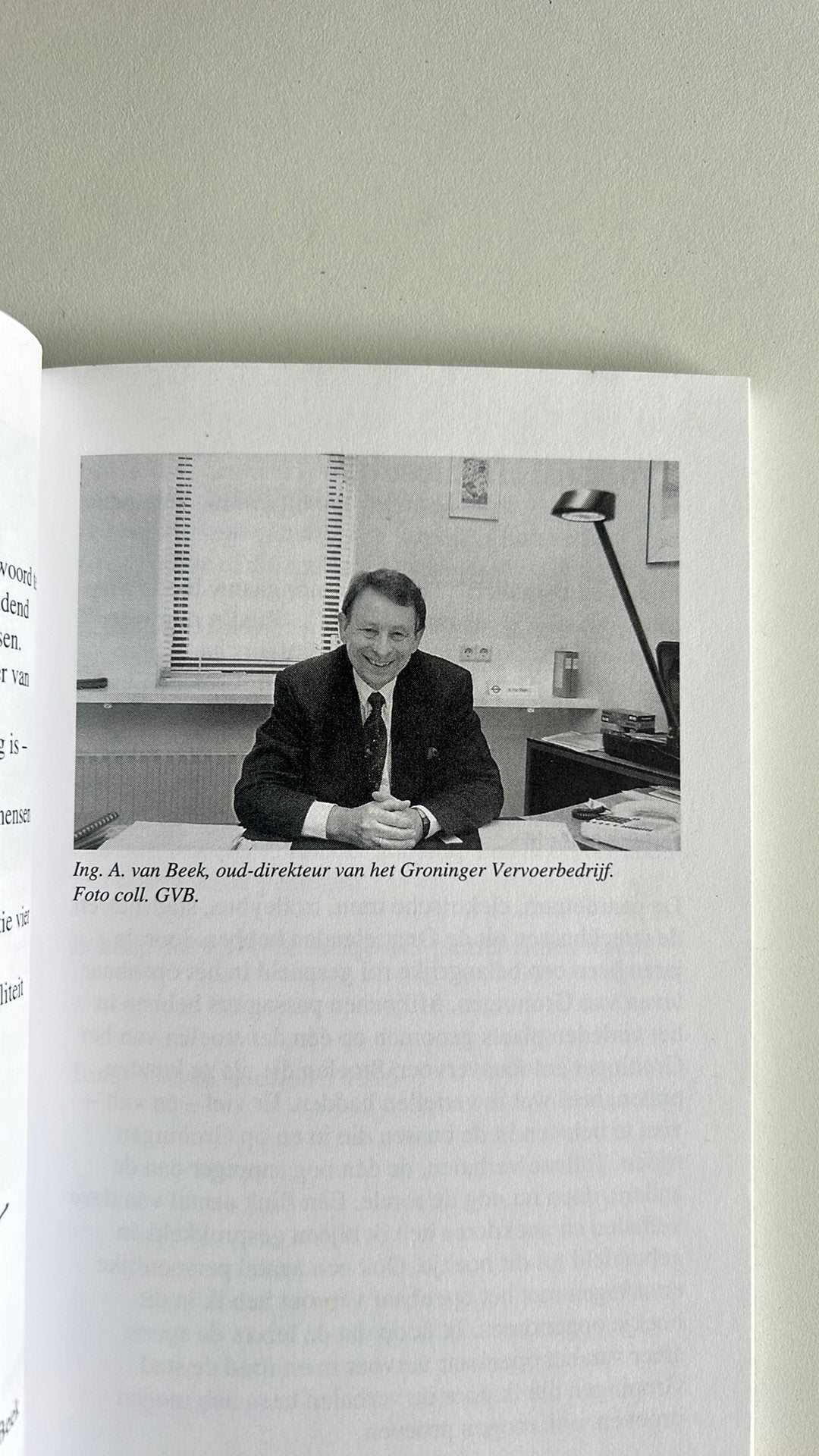 Vooruit!, Achteruit! - Anecdotes openbaar vervoer Groningen, Boeken, Geschiedenis | Stad en Regio, 20e eeuw of later, Ophalen of Verzenden