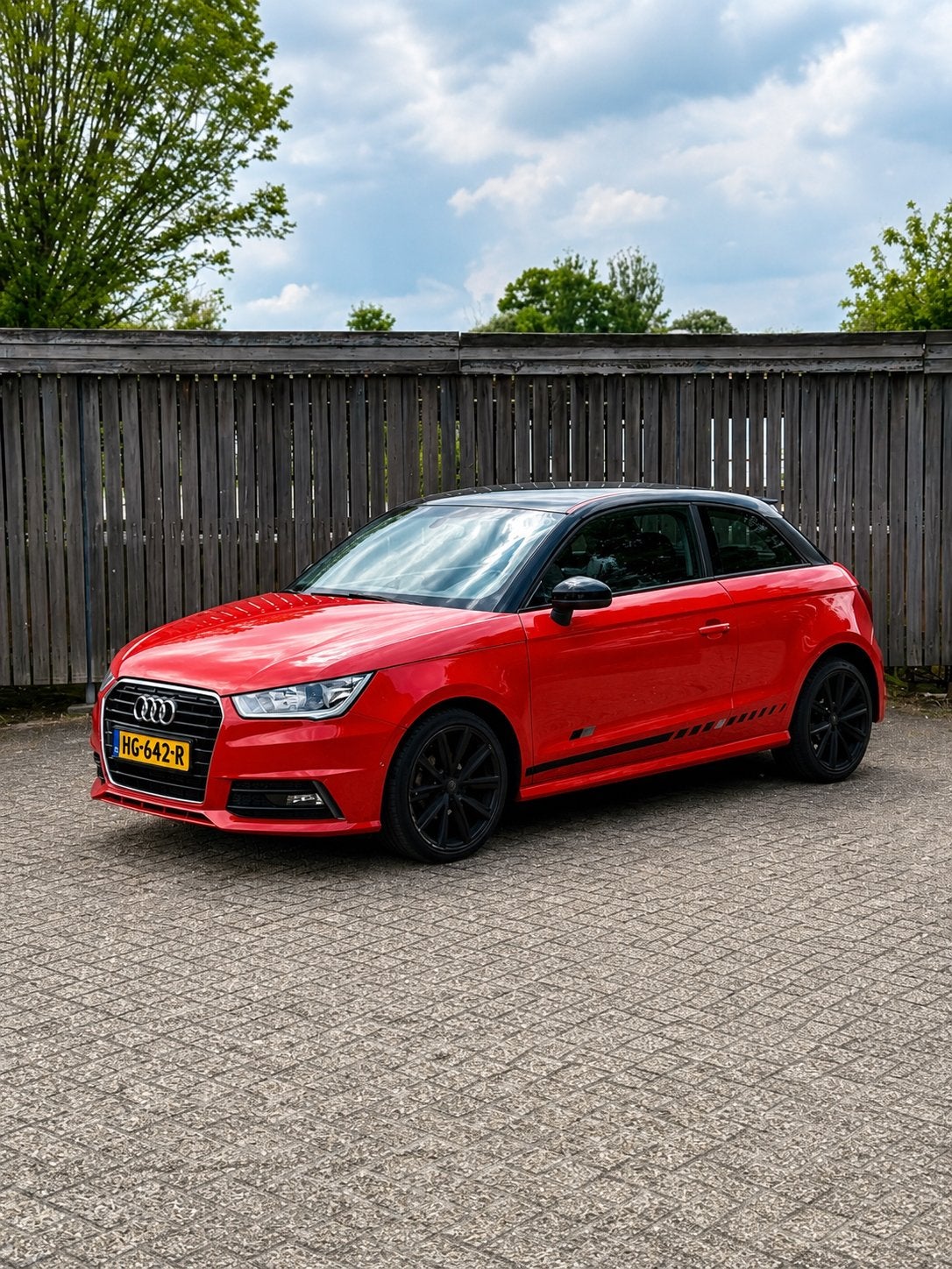 Audi A1 1.0 Tfsi 70KW S-tronic 2015 CARPLAY, Auto's, Zwart, 95 pk, 4 stoelen, Origineel Nederlands