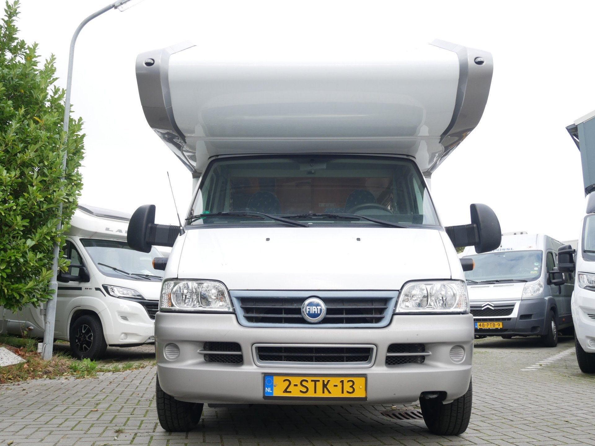 Weinsberg Meteor, Alkoof, Veel ruimte 6.50 Meter Alkoof, Fia, Weinsberg, Alkoof, Boiler, Almersdorperweg 39
1674NW  OPPERDOES, NL