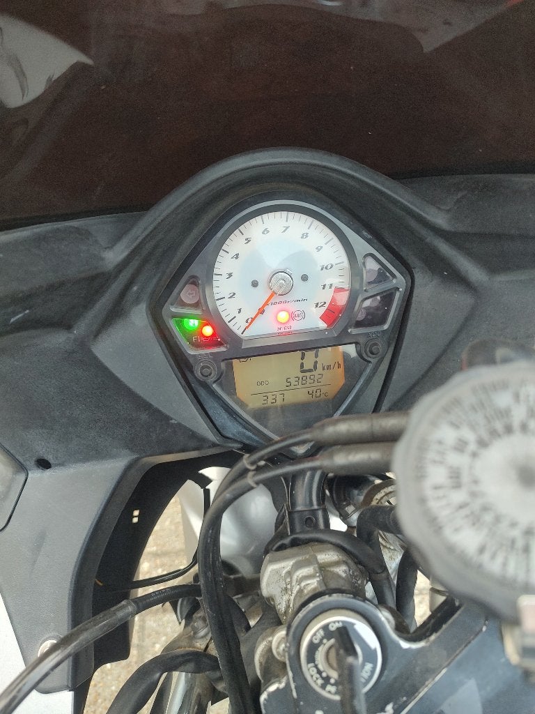 Suzuki SV650s, Motoren, Motoren | Suzuki, Particulier, Naked bike, meer dan 35 kW, 2 cilinders, Motorrijbewijs A, ABS, Handgeschakeld