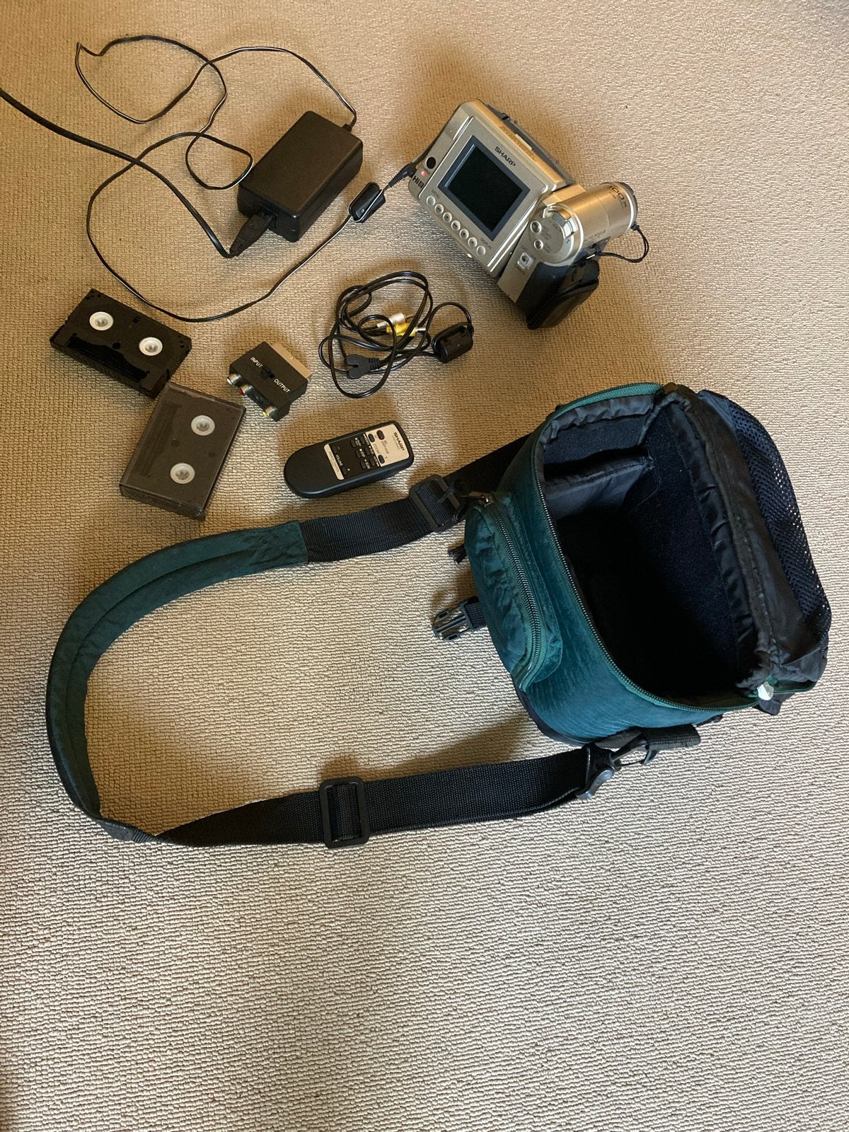 Sharp Viewcam Hi8 Videocamera (accu defect), Gebruikt, Overige soorten, Camera, Ophalen of Verzenden