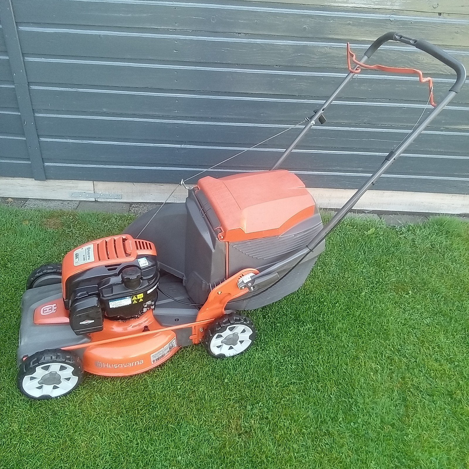 husqvarna grasmaaier duwmaaier benzine maaier, Ophalen, Cirkelmaaier, Gebruikt, Opvangbak