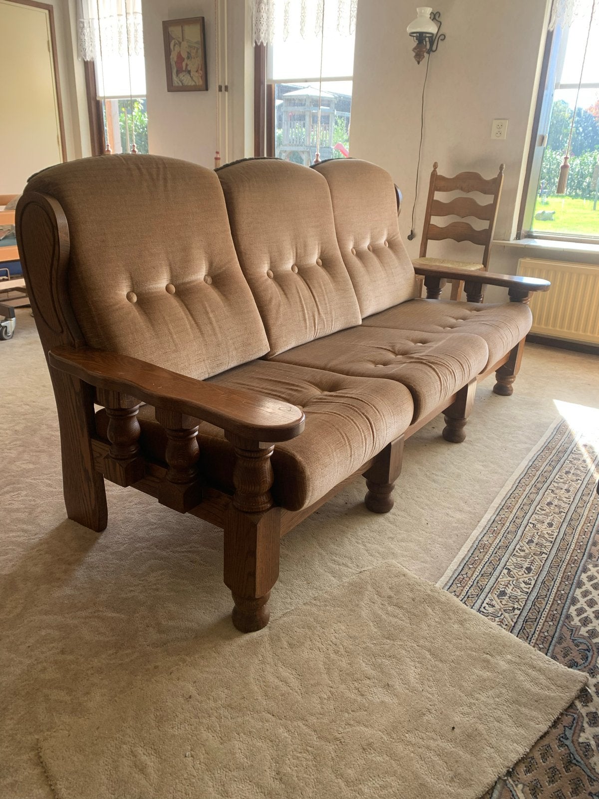 Ouderwetse bank met twee bijpassende stoelen, Ophalen, Gebruikt, Hout