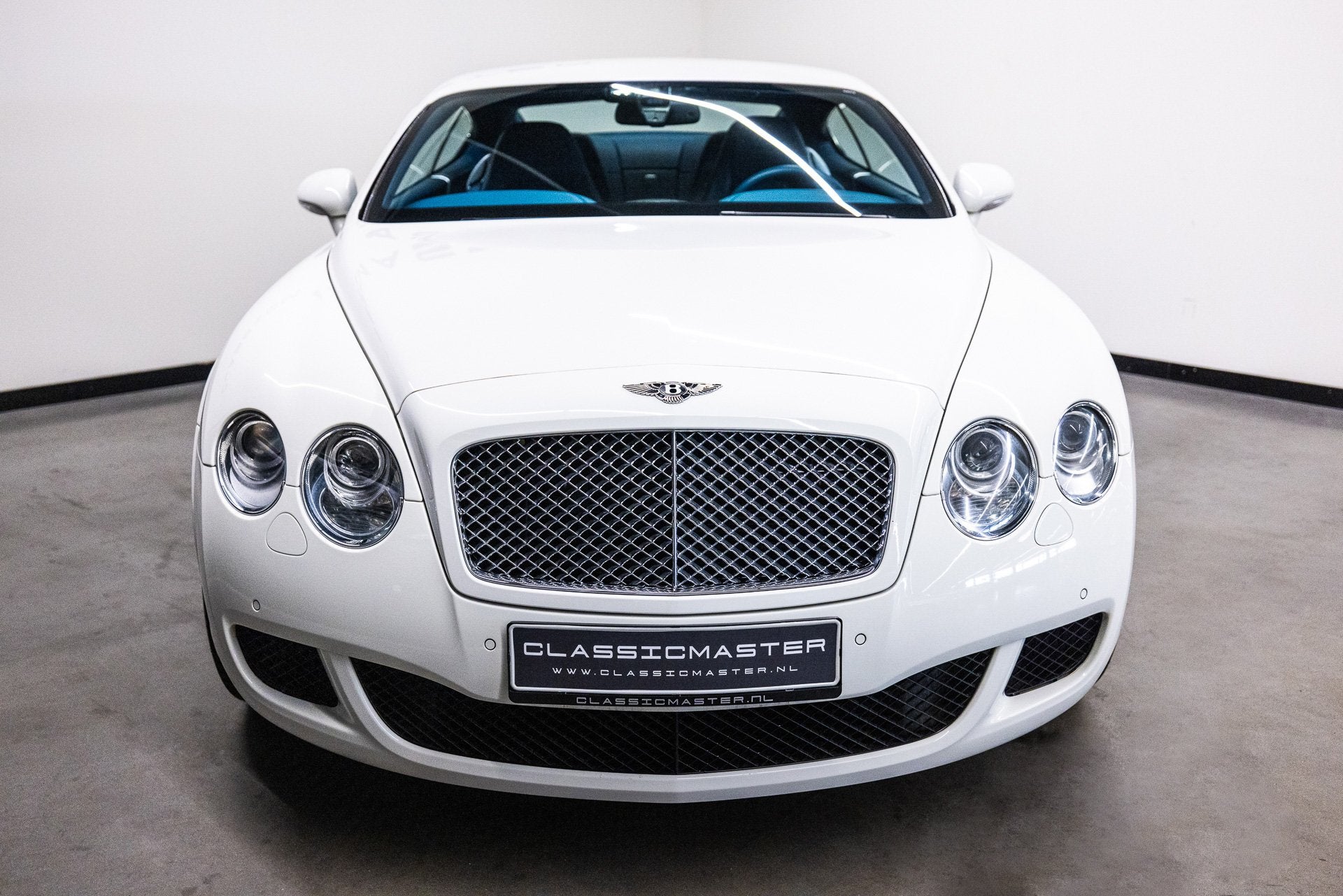 Bentley Continental GT 6.0 W12 Btw auto, Fiscale waarde €, Auto's, Bentley, Automaat, Gebruikt, 12 cilinders, Wit