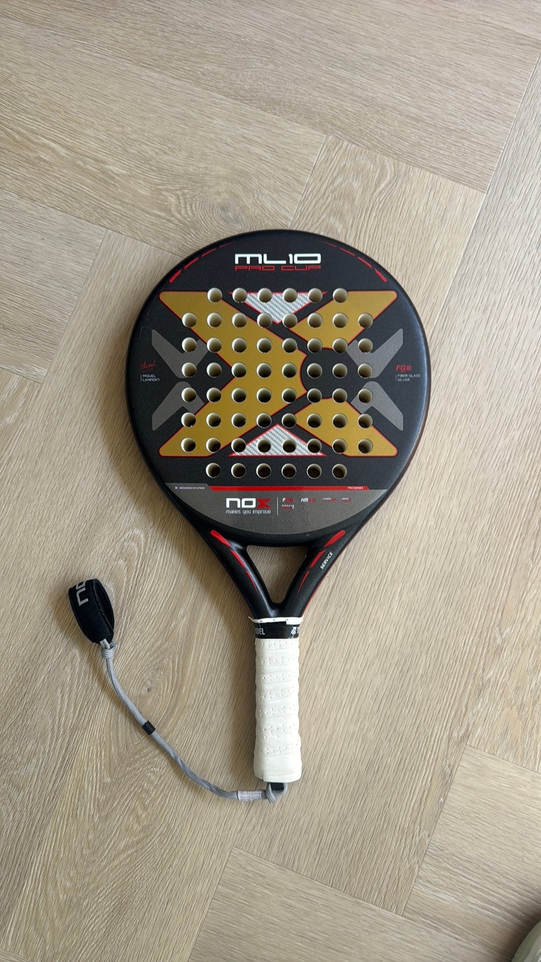 NOX ML10 pro cup padel racket in goede staat te koop, Sport en Fitness, Padel, Ophalen of Verzenden, Zo goed als nieuw