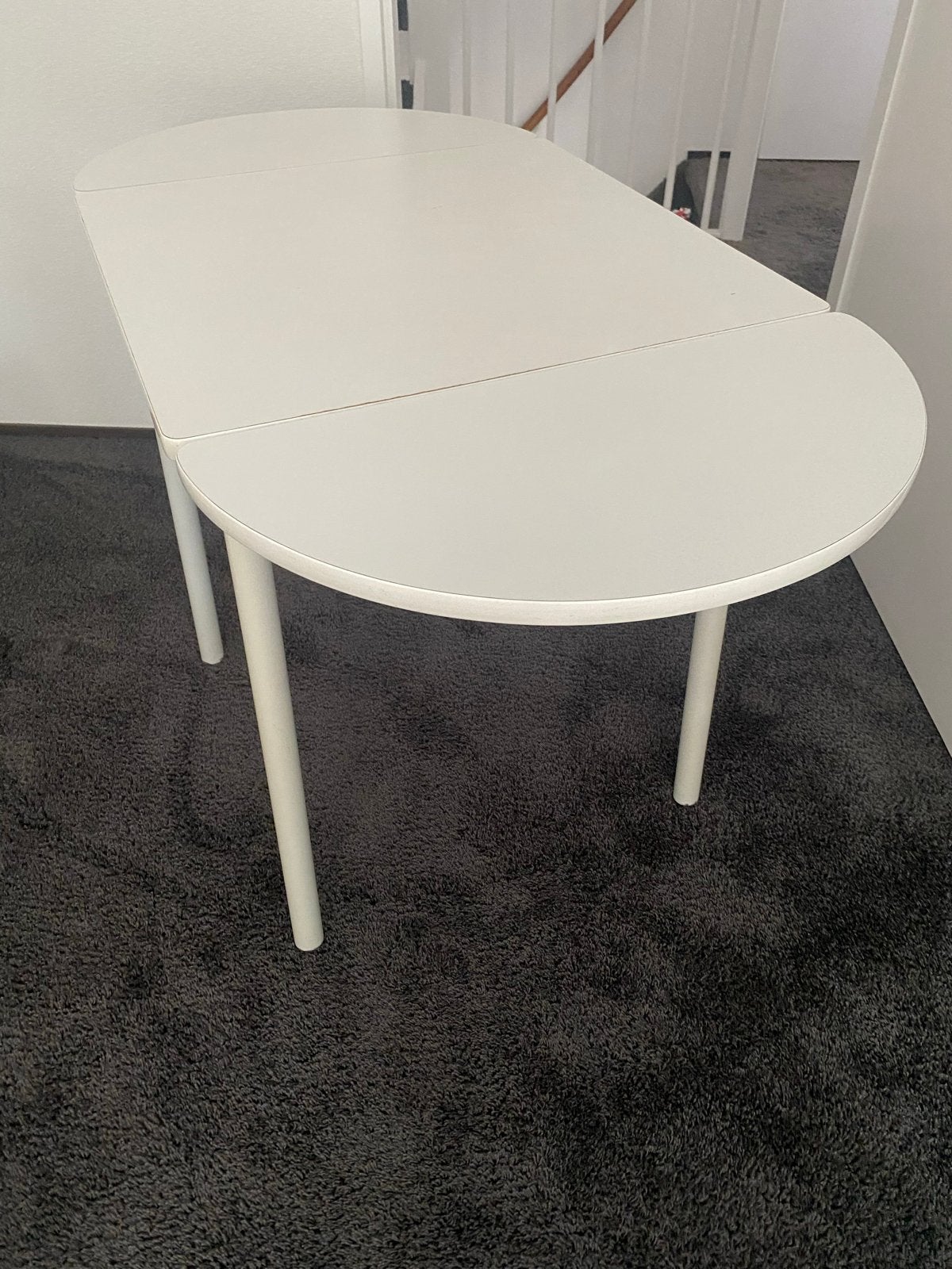 Uitschuifbare eettafel wit met ijzeren poten, Huis en Inrichting, Ophalen, Overige materialen, Gebruikt, 100 tot 150 cm