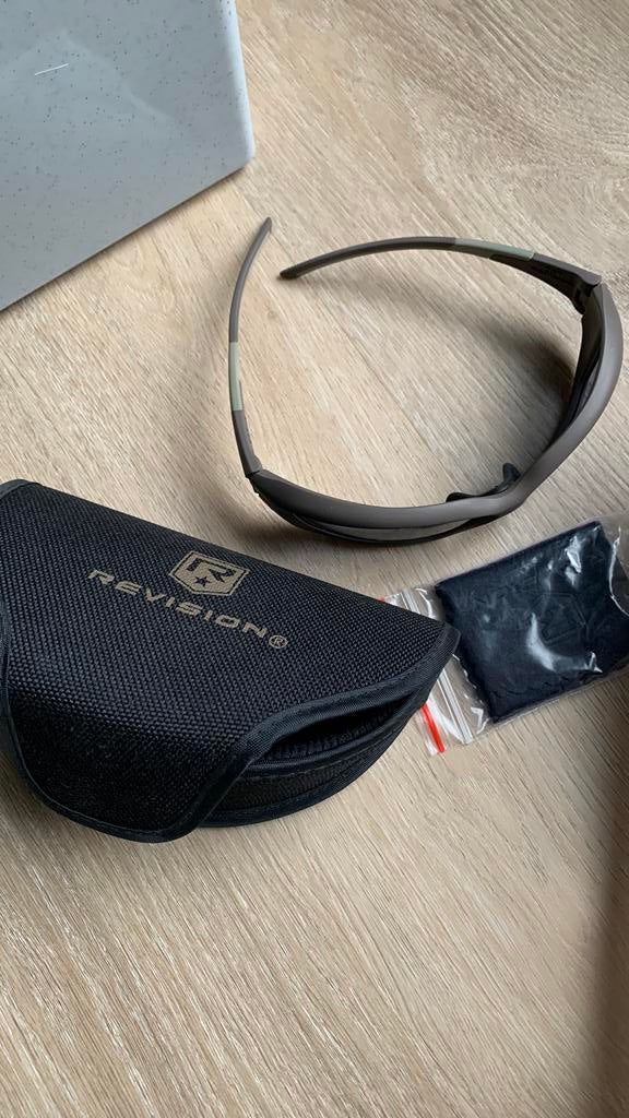 Revision hellfly ballistic Sunglass, Ophalen, Zo goed als nieuw, Overige kleuren, Overige merken