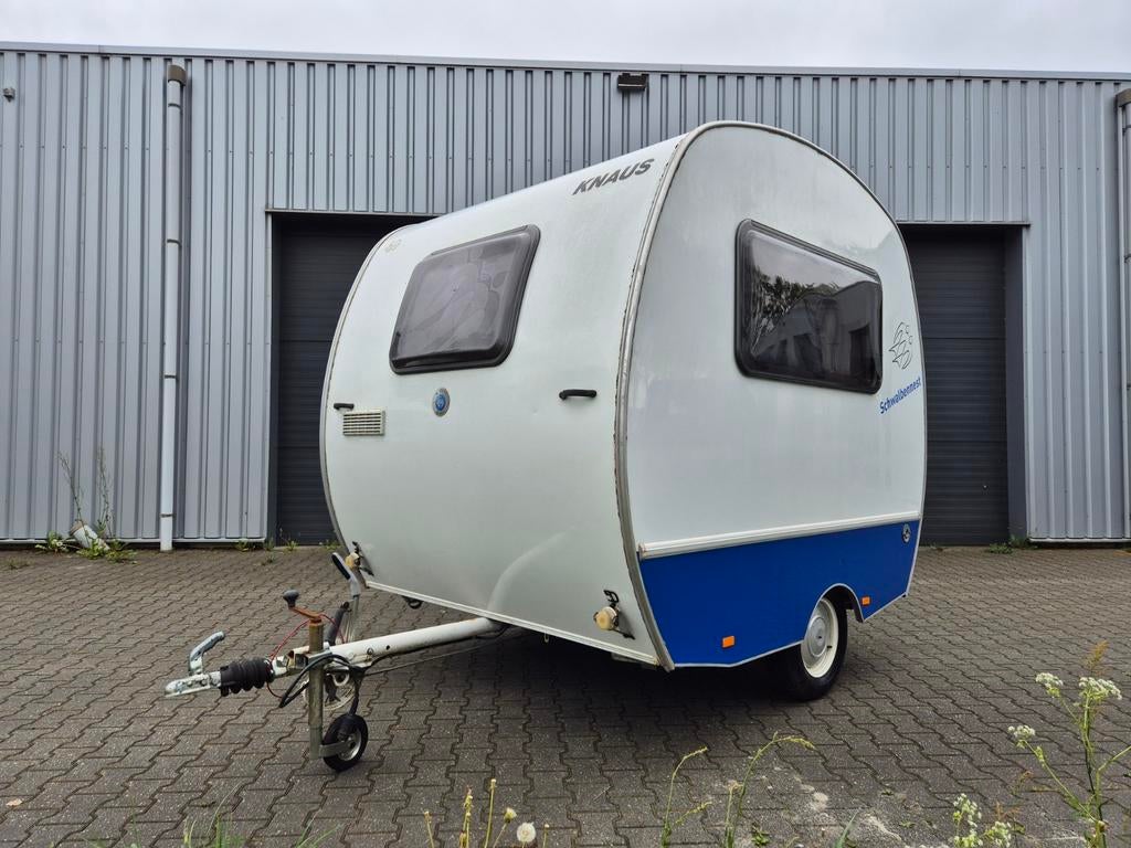 2011 Knaus Schwalbennest lichtgewicht retro caravan, Caravans en Kamperen, Caravans, Standaardzit, Bedrijf, Tot 500 kg, Knaus