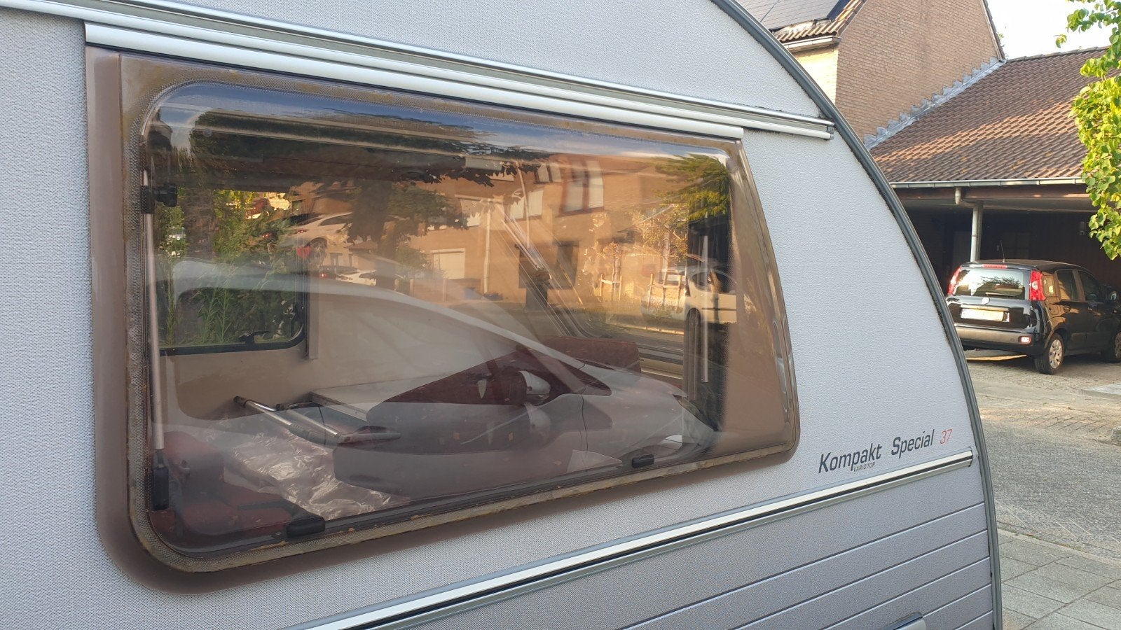 Gezocht Caravanraam - Kip Kompakt Special 37, Caravans en Kamperen, Caravan accessoires, Ophalen of Verzenden, Gebruikt