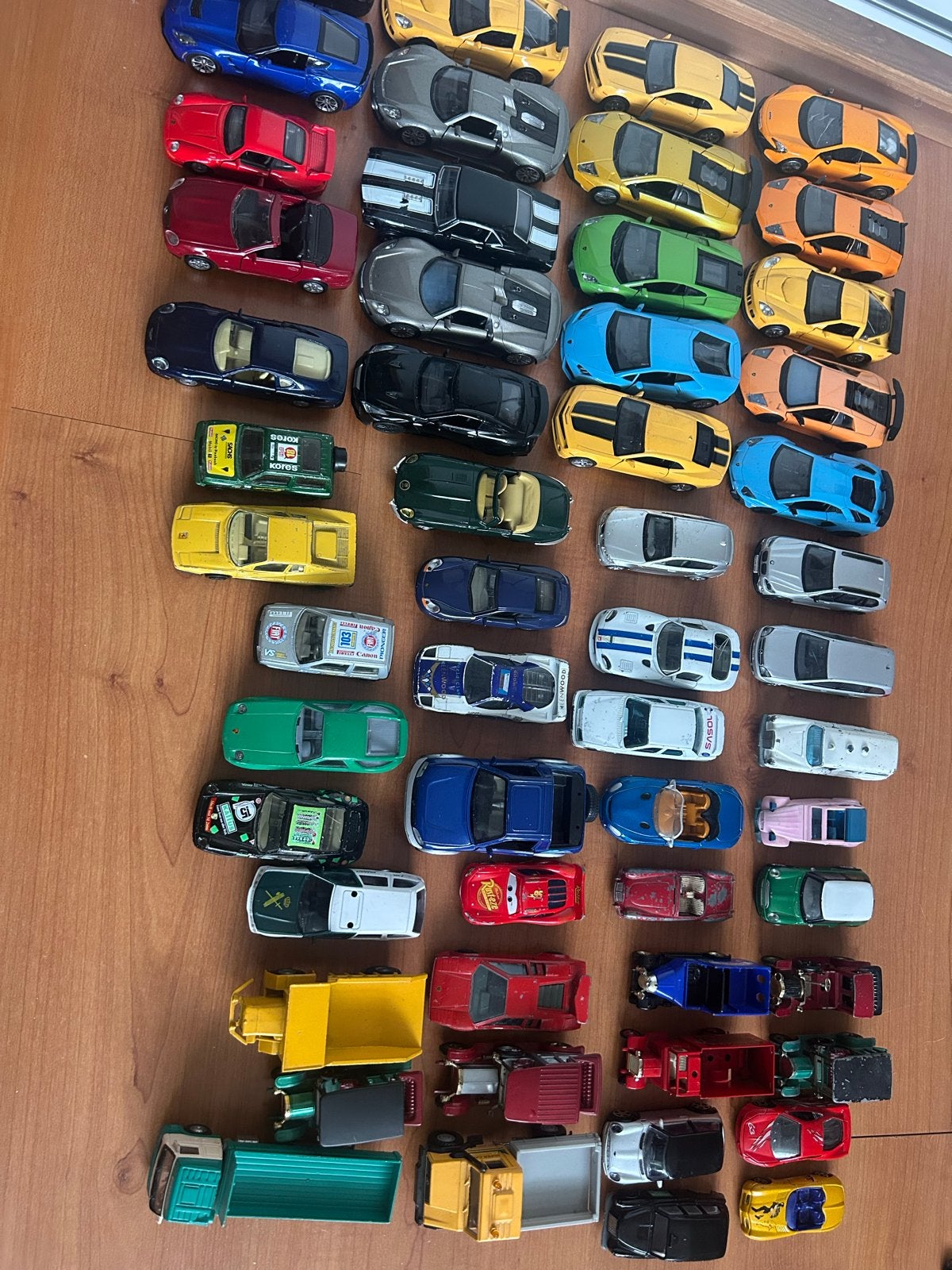 collectie 1:43 schaalmodellen/ speelgoedauto's, Kinderen en Baby's, Ophalen of Verzenden, Gebruikt