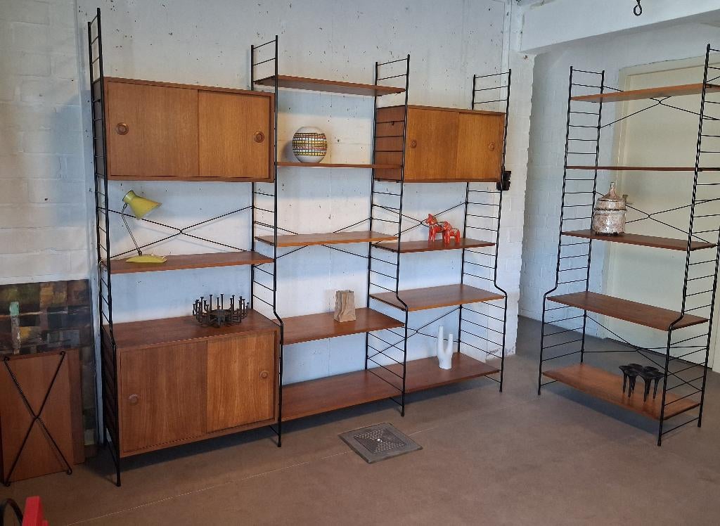 WHB jaren 60 retro wandmeubel, kast links, Ophalen, 150 tot 200 cm, 25 tot 50 cm, 200 tot 250 cm