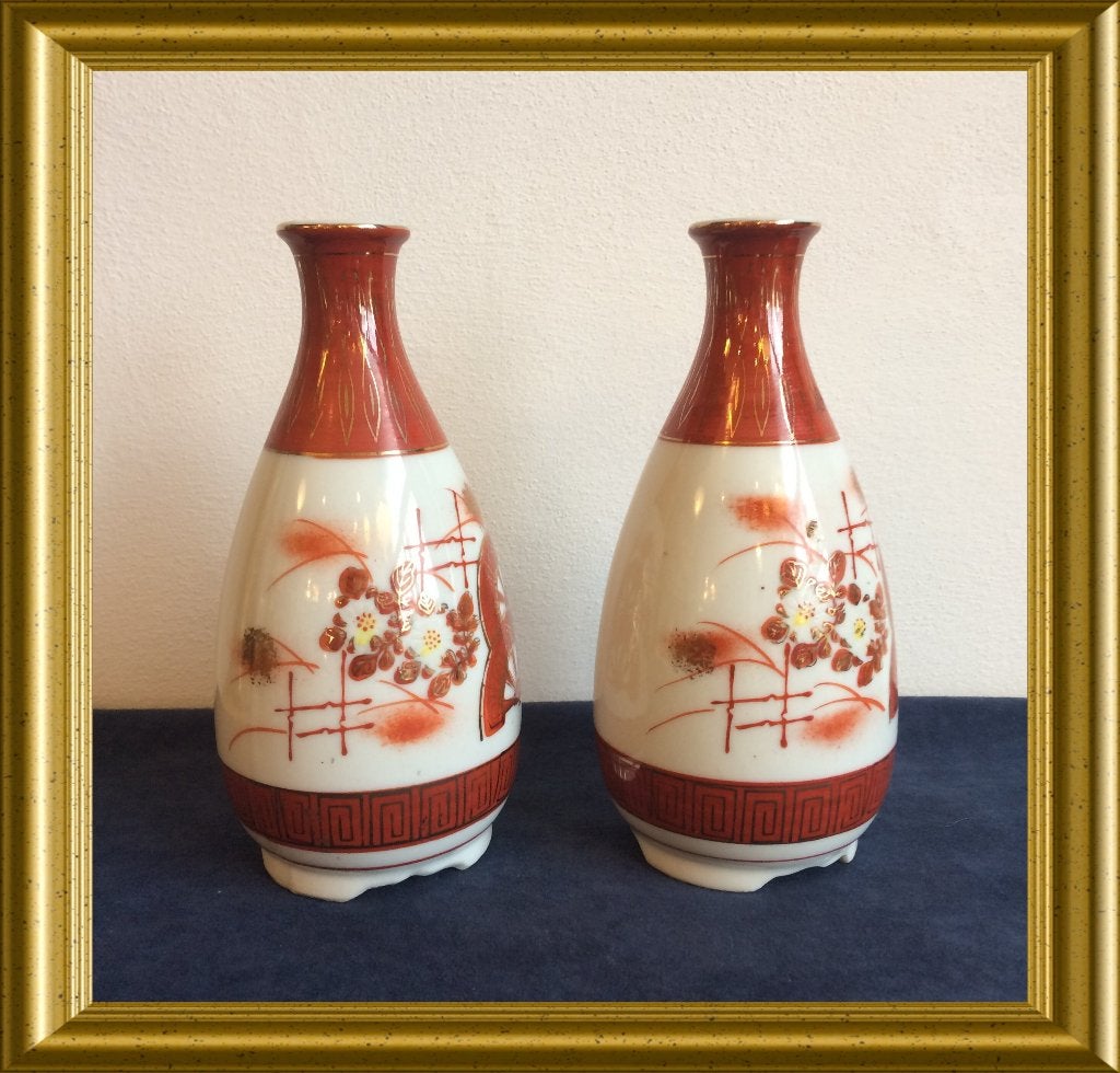 Twee Japanse porseleinen sake kruikjes/ flesjes: Kutani, Antiek en Kunst, Ophalen of Verzenden