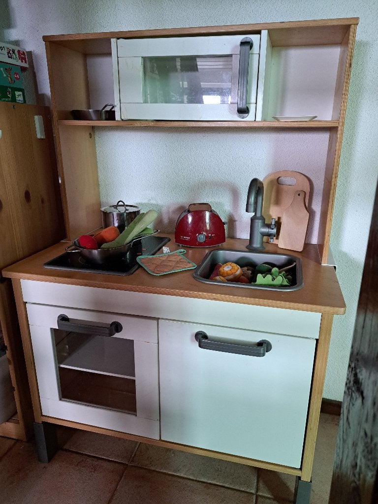 Ikea Duktig speelkeukentje met accessoires, Ophalen, Gebruikt