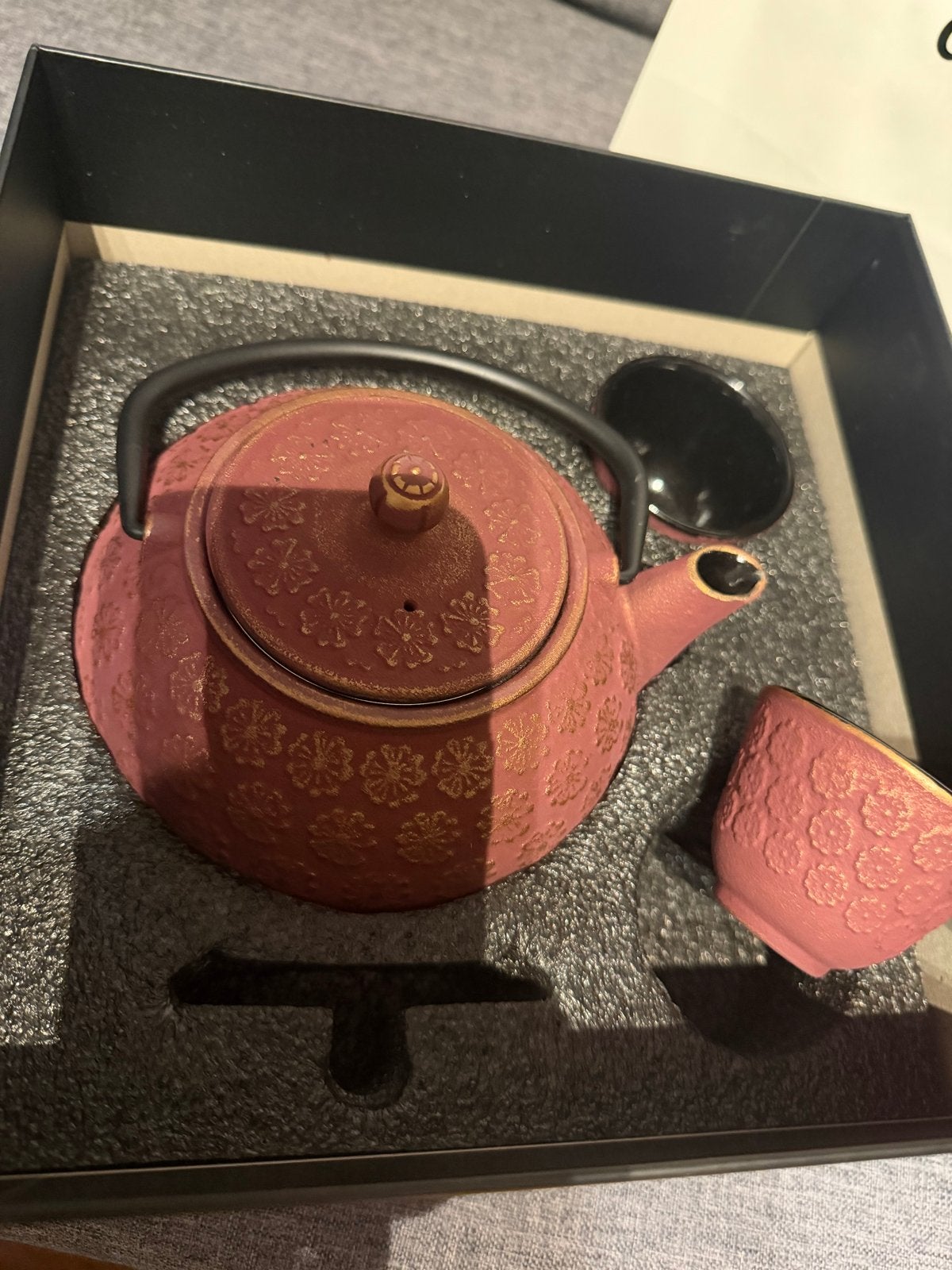Nieuw Bredemeijer Shanghai theepot en theekopjes set, Bredemeijer, Nieuw, Metaal, Rood