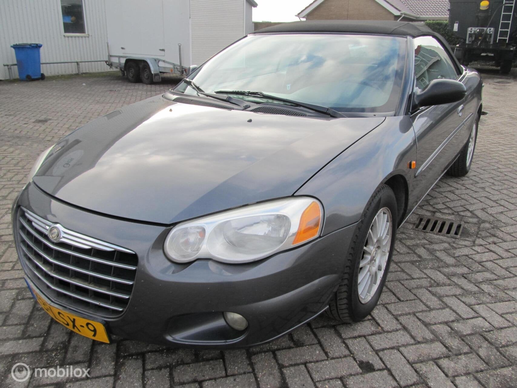 Chrysler Sebring 2.7i V6 Touring Convertible, 132146 Mijl, Stof, Beige, 1520 kg, Cabriolet