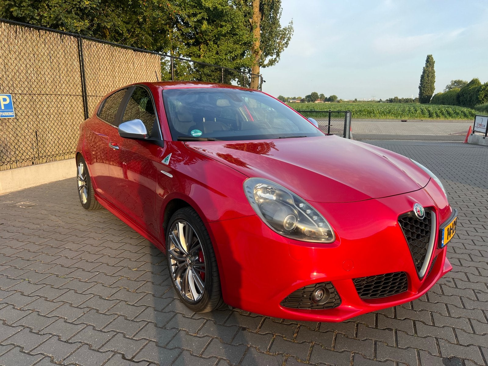 Alfa Romeo Giulietta 1.4 TB Business Executive - Automaat, 1280 kg, Zwart, 4 cilinders, Origineel Nederlands