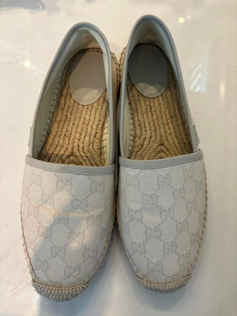 Gucci Espadrilles Instappers maat 40,5, Kleding | Dames, Schoenen, Ophalen of Verzenden, Gedragen, Wit, Espadrilles of Moccasins