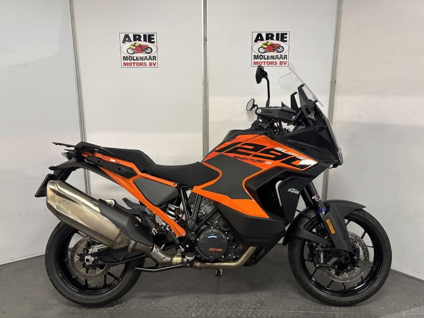 KTM 1290 Super Adventure S (bj 2023), 2 cilinders, KTM, Motorrijbewijs A, Bedrijf