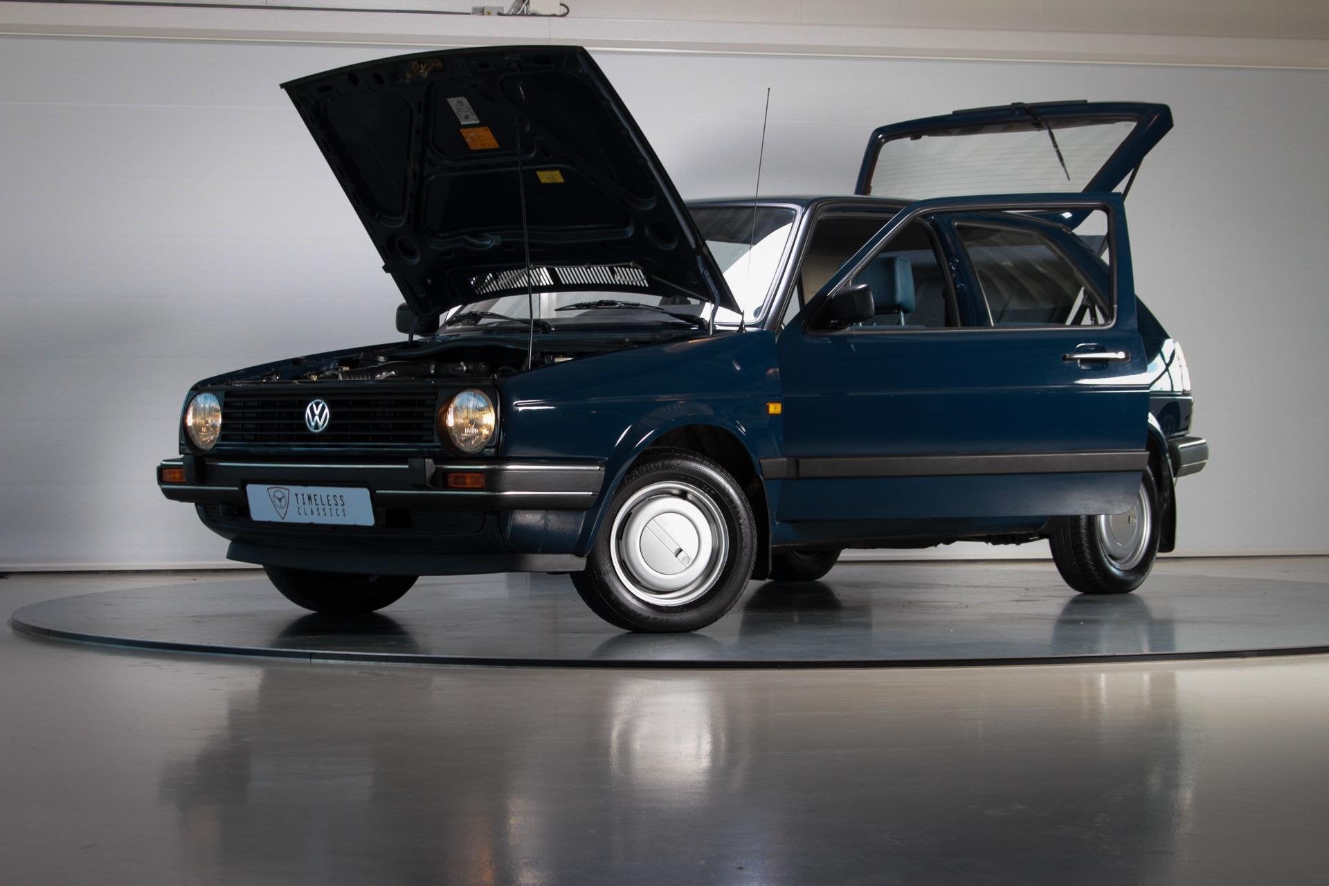 1988 Volkswagen Golf CL 1.8i Mk2 | 25,000 km!, Auto's, Oldtimers, Voorwielaandrijving, Leder en Stof, Handgeschakeld, 1781 cc
