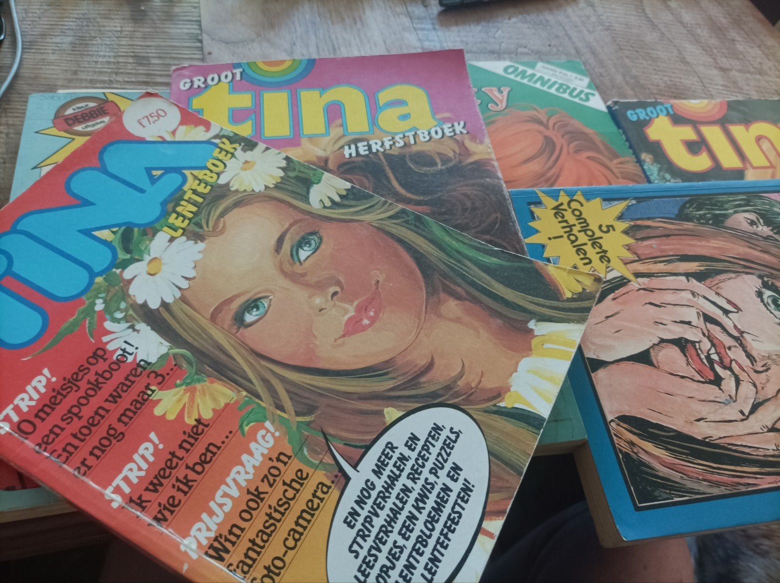 Debbie en Tina stripboeken gratis, Boeken, Stripboeken, Meerdere stripboeken, Ophalen, Gelezen