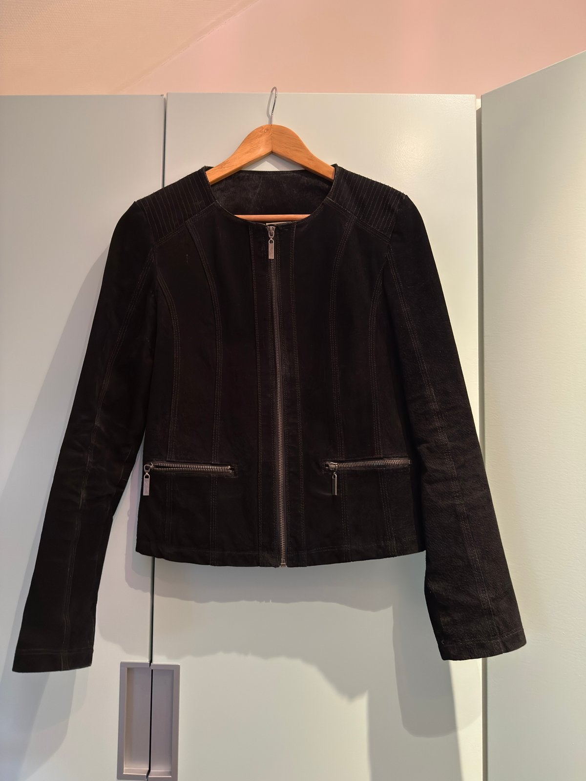 Casual Clothing Zwart Suède Jasje Maat M, Ophalen of Verzenden, Gedragen, Maat 38/40 (M), Zwart