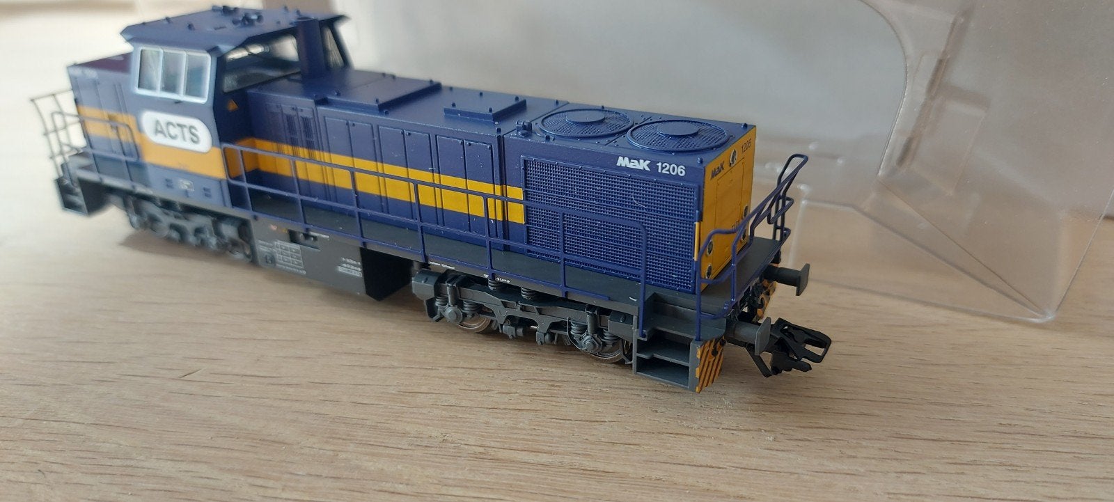 Märklin ACTS MaK 1206 dieselloc MFX artnr 37635 ovp, Wisselstroom, Locomotief, Ophalen of Verzenden, Zo goed als nieuw