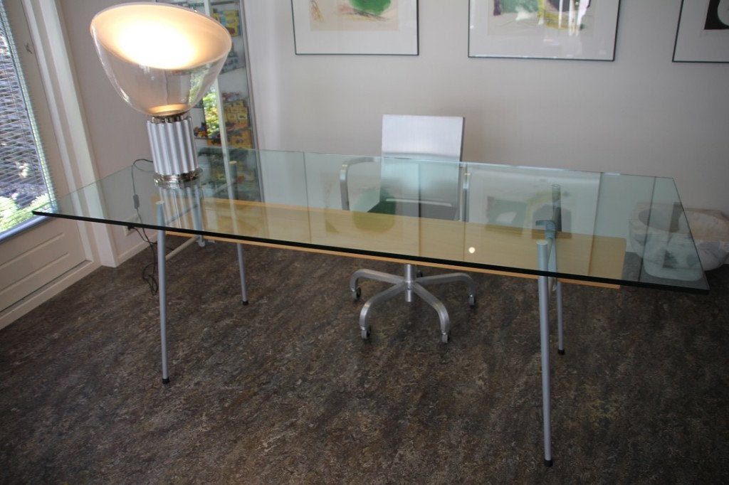 Cassina Vintage tafel ‘M.T. Minimum' van Philippe Starck, Huis en Inrichting, Tafels | Eettafels, Ophalen, Glas, 200 cm of meer