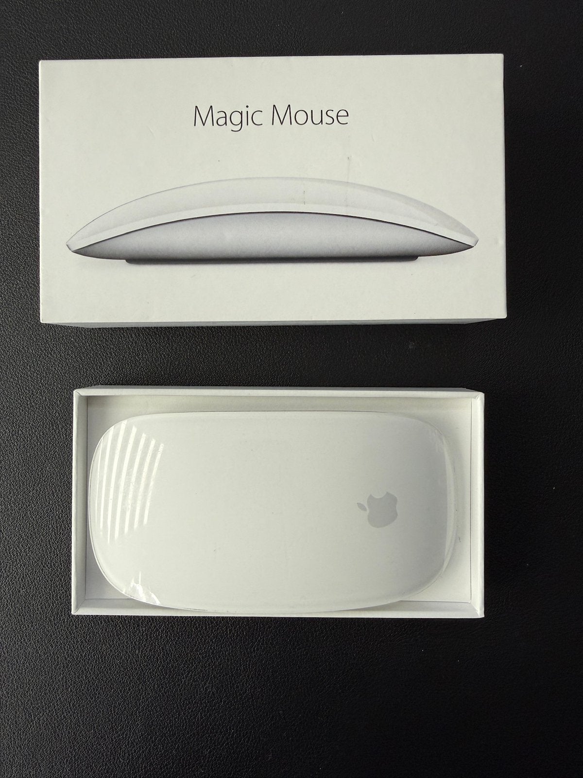 Apple Magic Mouse, Computers en Software, Muizen, Ophalen of Verzenden, Zo goed als nieuw