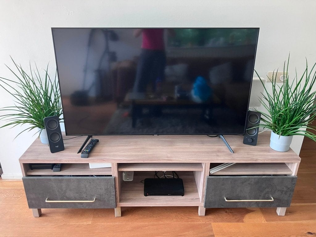 Stijlvol TV-meubel met opbergruimte — Zo goed als nieuw, Ophalen, 150 tot 200 cm, Zo goed als nieuw, Minder dan 100 cm