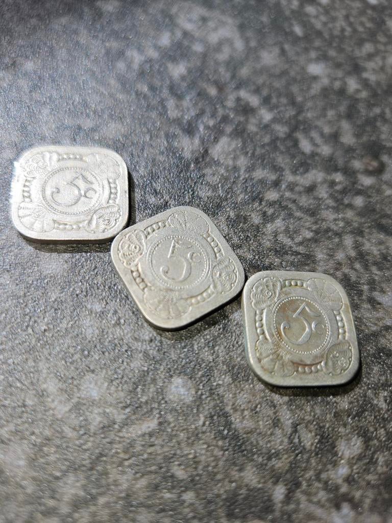 3x 5 cent muntje.

Wilhelmina.

1914
1917
1923, Ophalen of Verzenden, Koningin Wilhelmina