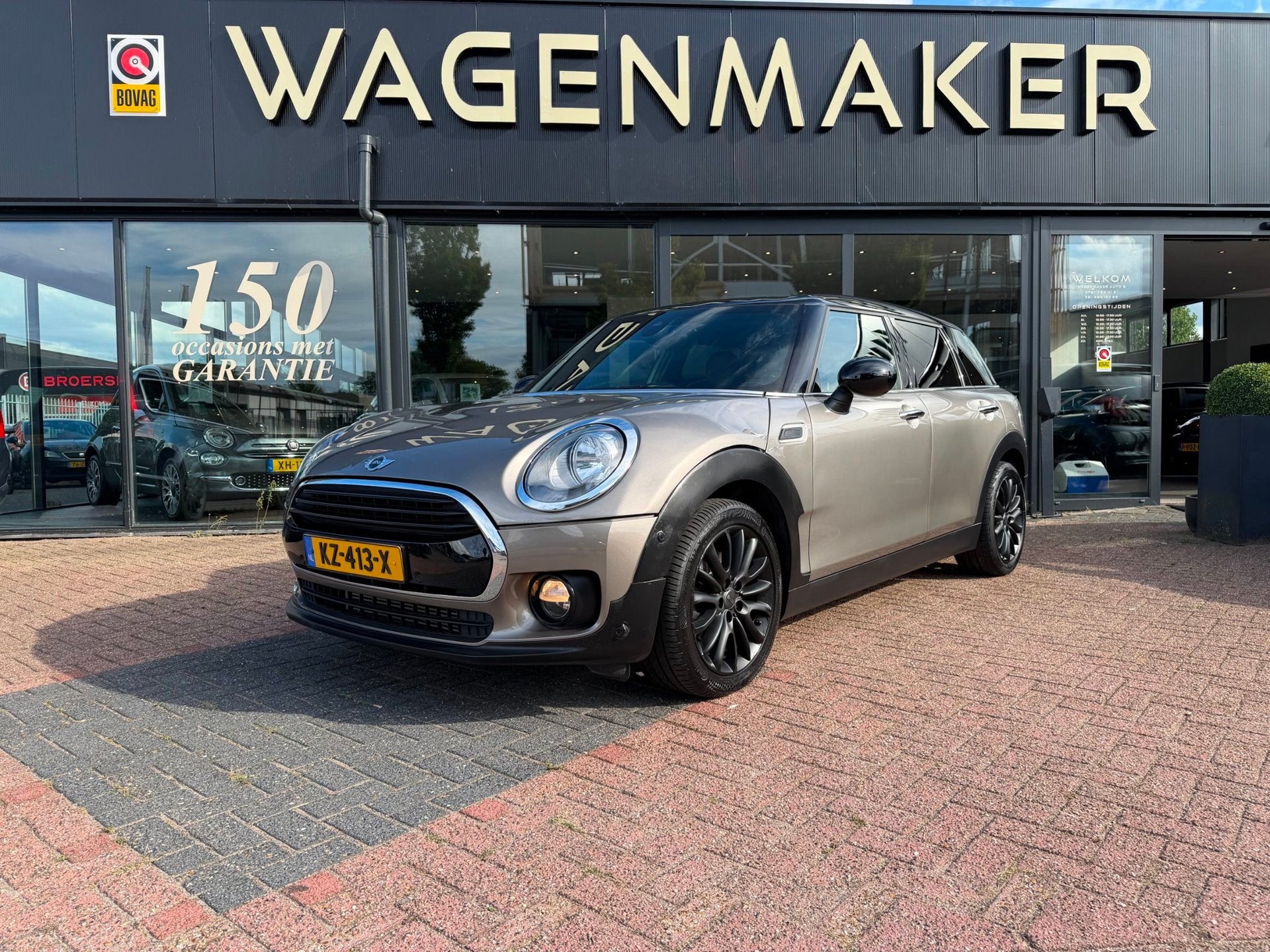 Mini Mini Clubman 1.5 Cooper Salt Business AUT|Cruise|Navi, 12 maanden, 136 pk, Gebruikt, Leder en Stof