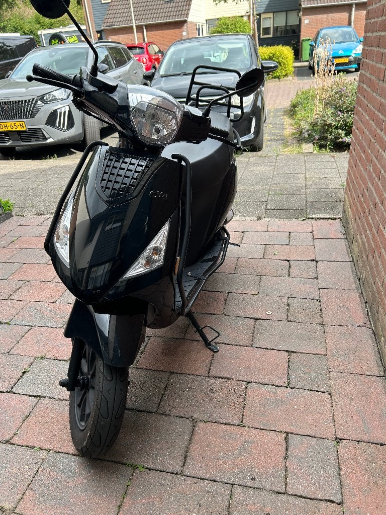 LA SOURIS BROMSCOOTER, Fietsen en Brommers, Scooters | Overige merken, Ophalen, Maximaal 45 km/u, Zo goed als nieuw, Benzine