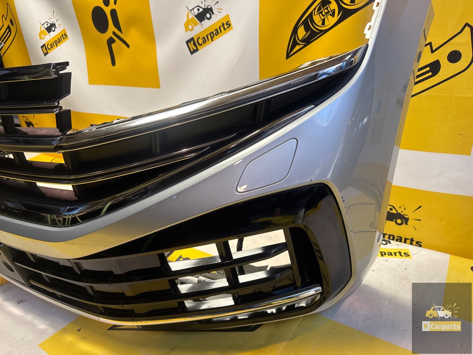 VW TOUAREG 760 FACELIFT VOORBUMPER 6PDC KLS 760807217G compl, Info@fabrikant.eu, Ophalen of Verzenden, Bumper, Fabrikant BV