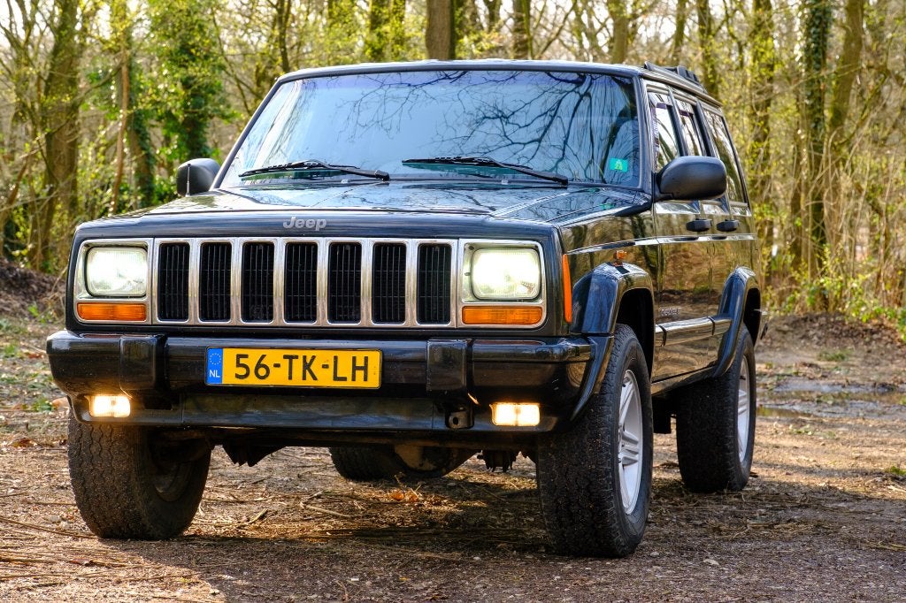 Jeep Cherokee XJ 4.0 I AUT 2000 Zwart LPG G3, Auto's, Stoelverwarming, Zwart, 3960 cc, Vierwielaandrijving