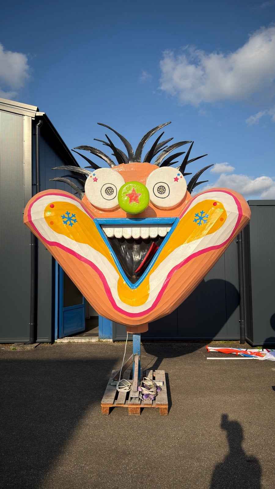 Grote carnavalskop, voor carnavalswagen, Ophalen, Gebruikt, Meerkleurig, Overige materialen