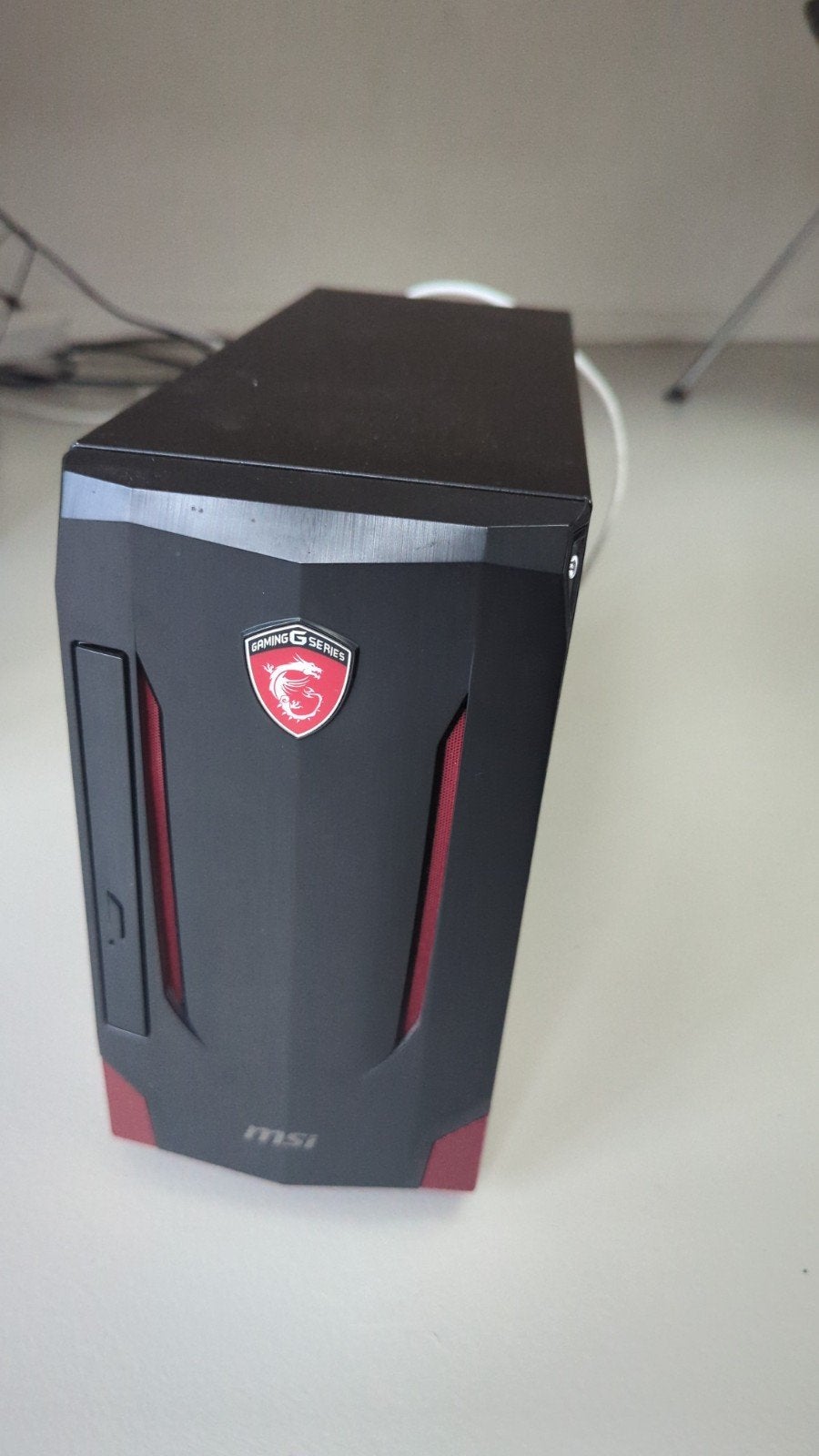 MSI Nichtblade PC Core i7 7700, R7 AMD GPU, 8GB, 1TB hdd, Computers en Software, Desktop Pc's, Gebruikt, 3 tot 4 Ghz, HDD, 8 GB