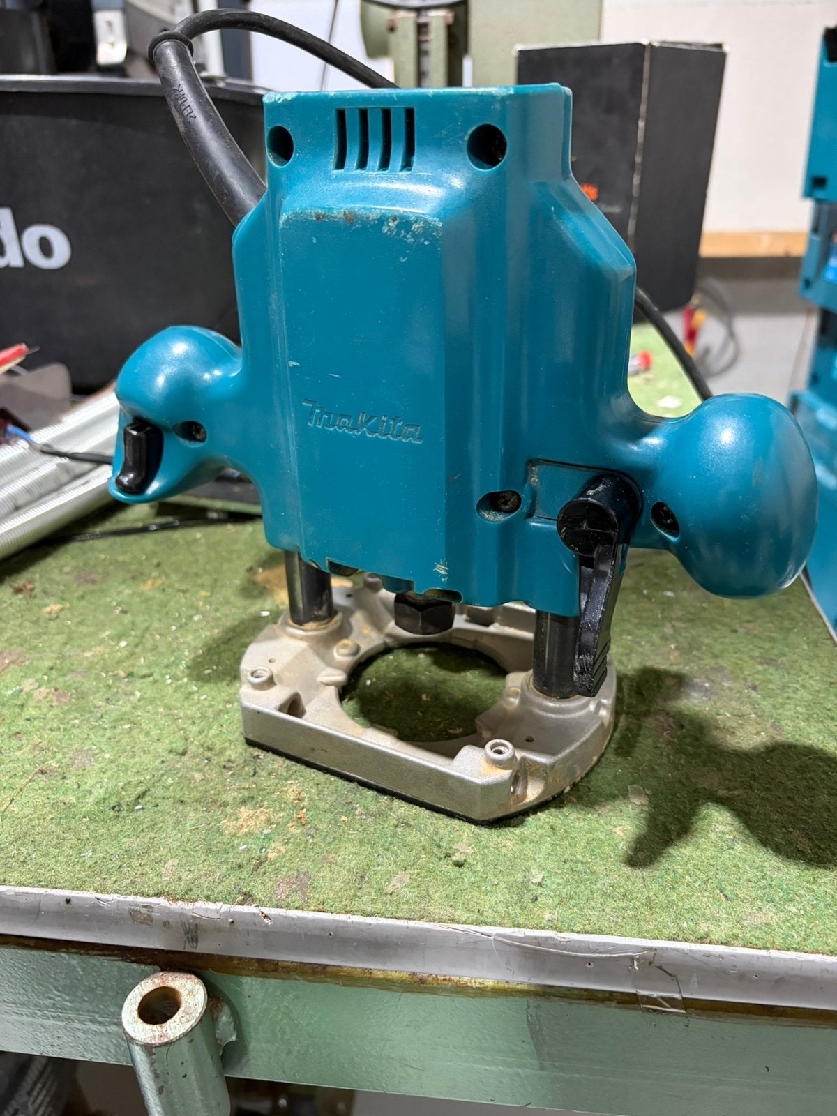 Makita 3620 Bovenfrees, Ophalen, Gebruikt, Elektrisch, Bovenfrees