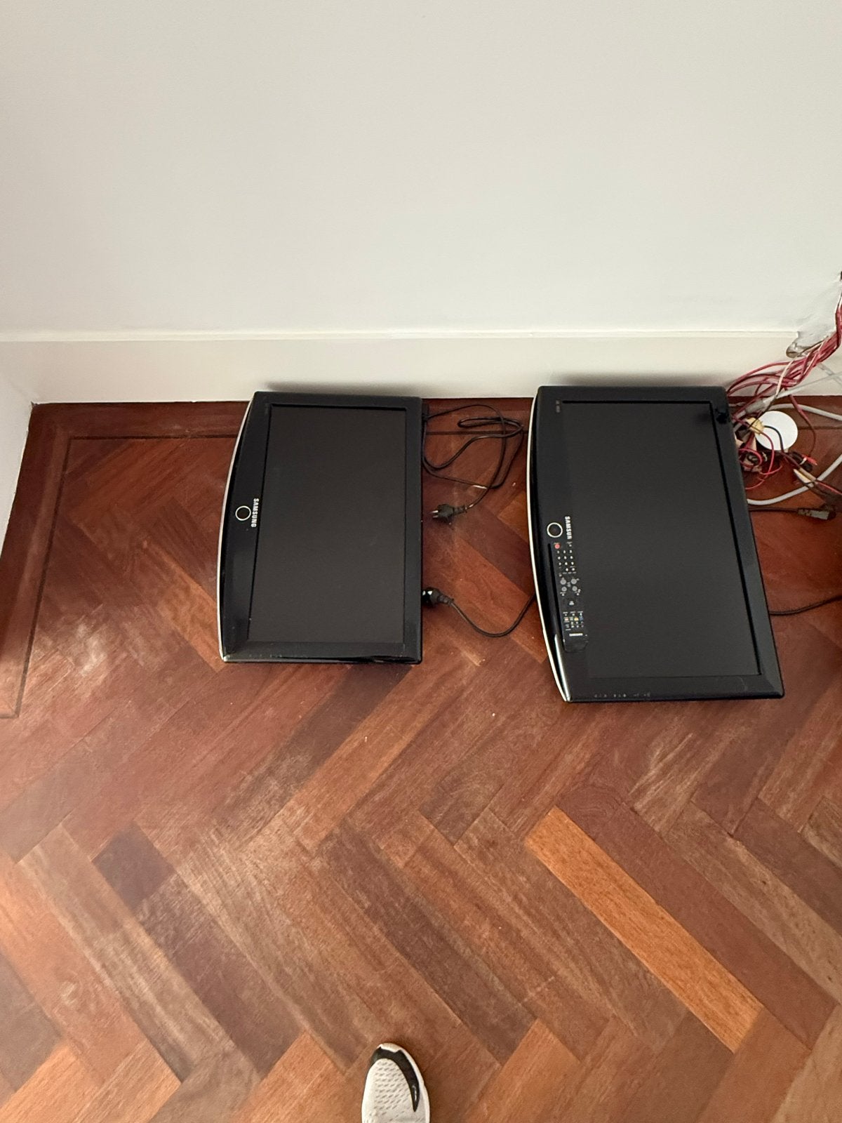 Partij van 3 televisies: 2x Samsung, 1x Pioneer, 50 Hz, Ophalen of Verzenden, Samsung, 100 cm of meer