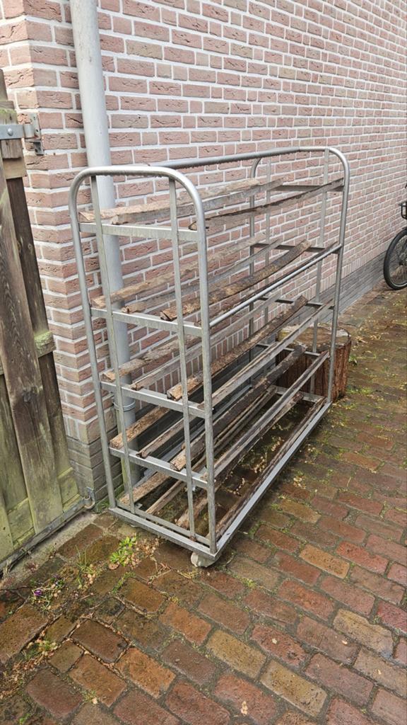 Robuuste Belgische broodkar op wielen, Huis en Inrichting, Kasten | Overige, Ophalen of Verzenden