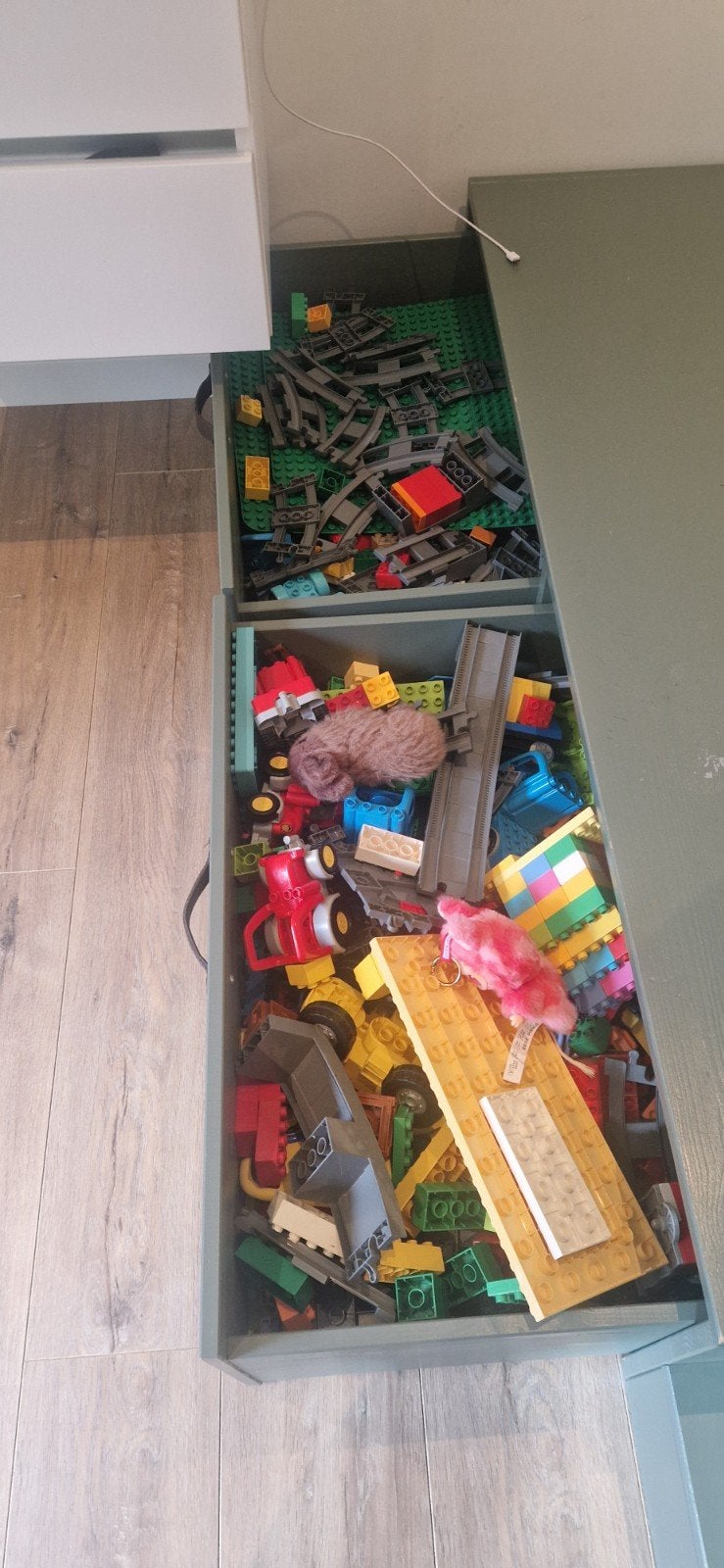 Duplo: 2 Kisten Vol met Elektrische Trein en Meer, Ophalen of Verzenden